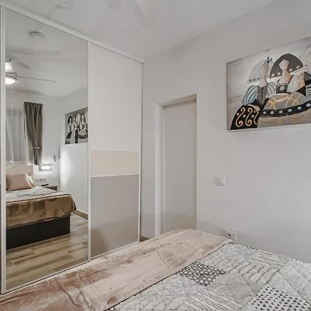 Apartment Fully Refurbished Holiday Apartment With Terrace Costa Adeje (Tenerife)