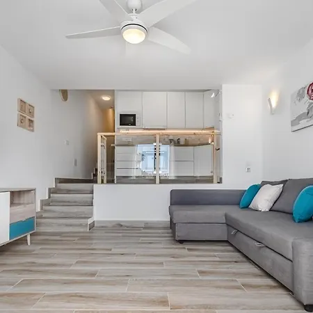 Apartment Fully Refurbished Holiday Apartment With Terrace Costa Adeje (Tenerife)