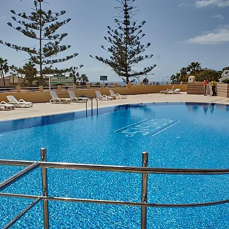 Fully Refurbished Holiday Apartment With Terrace